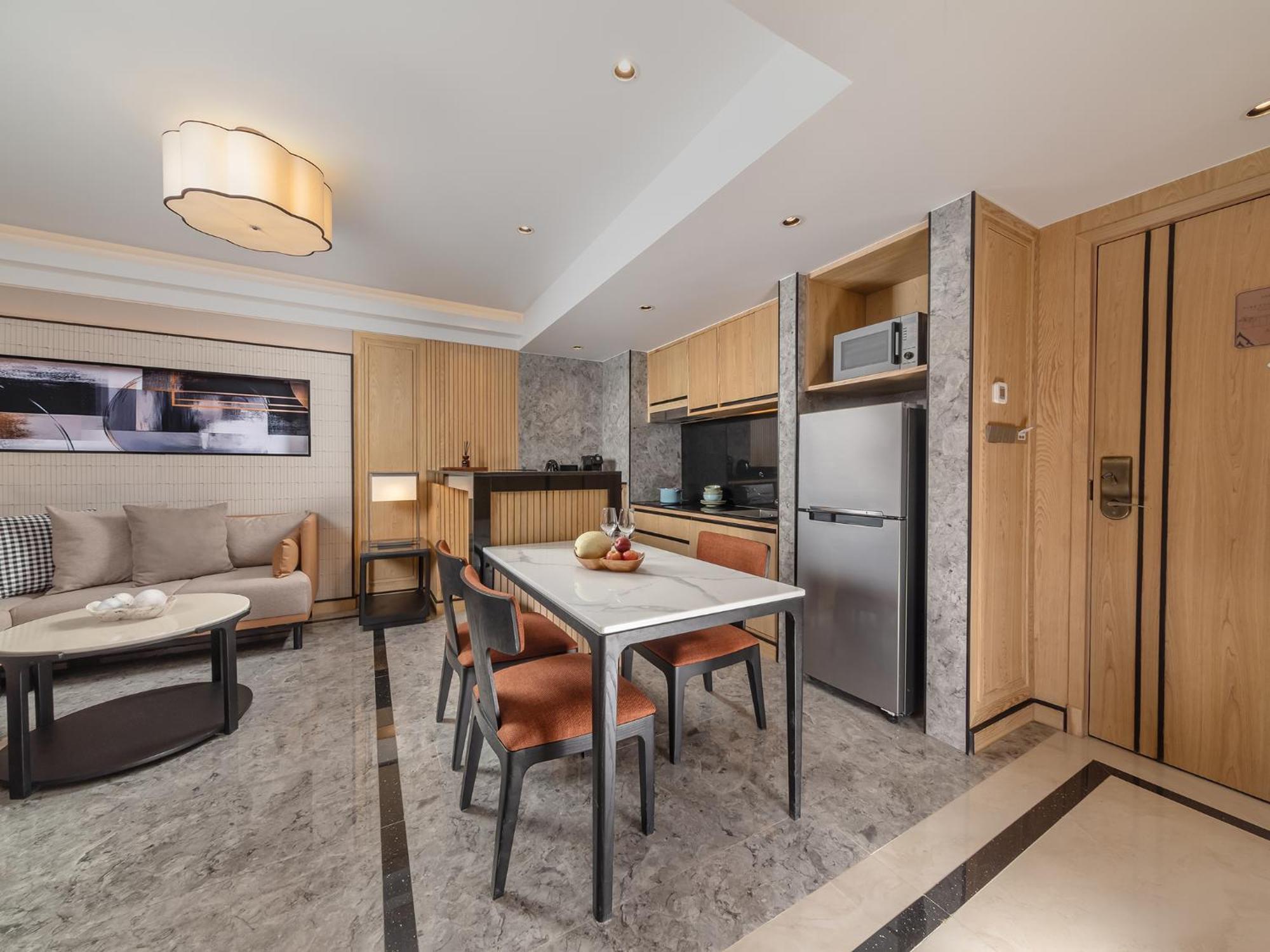 One-Bedroom Suite
