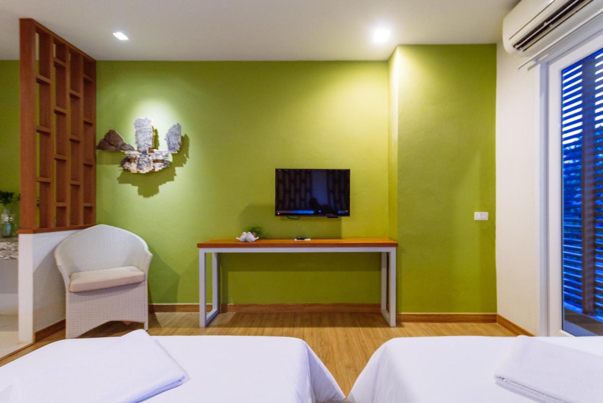 Deluxe Twin Room