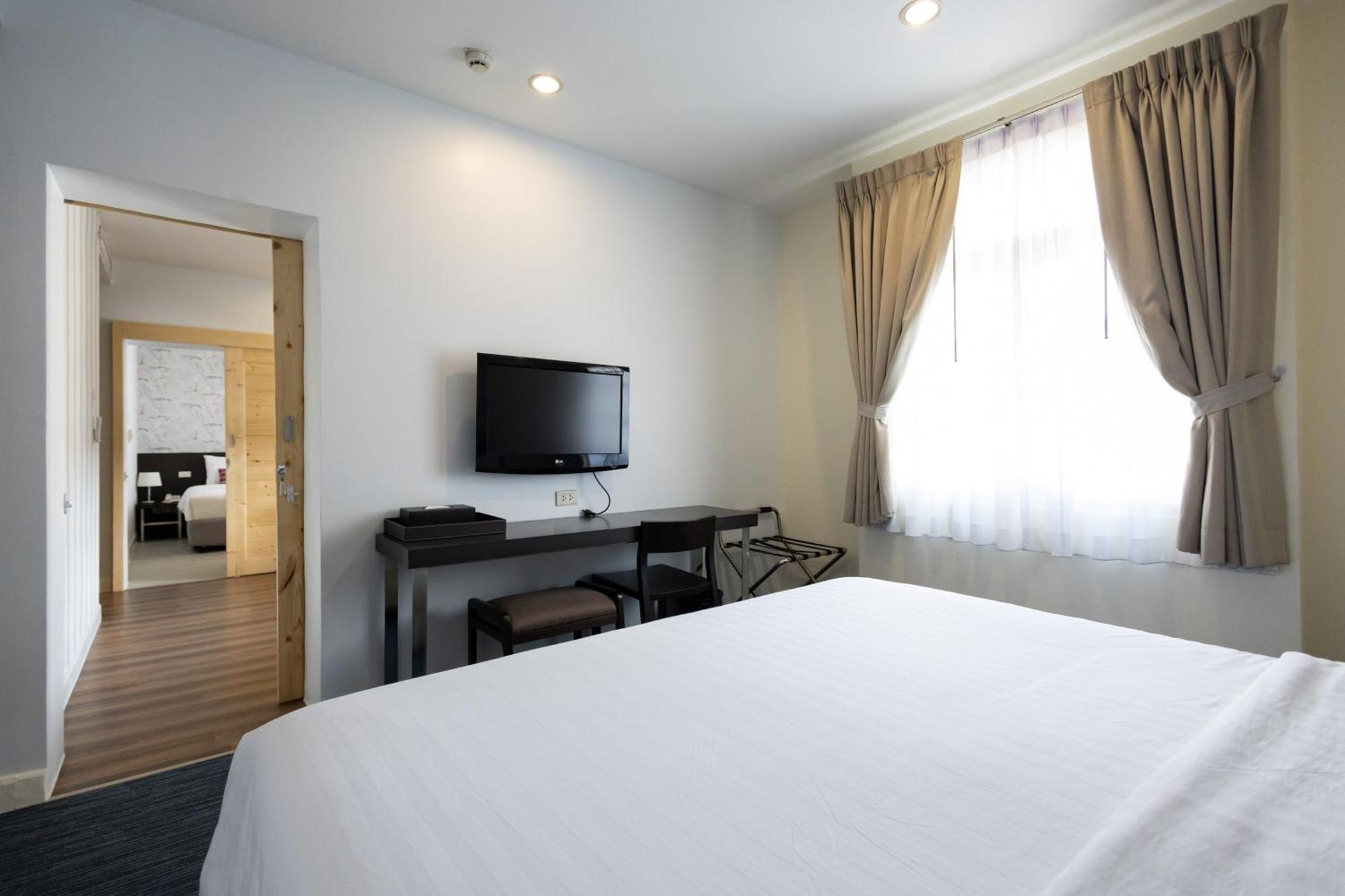 Two-Bedroom Suite