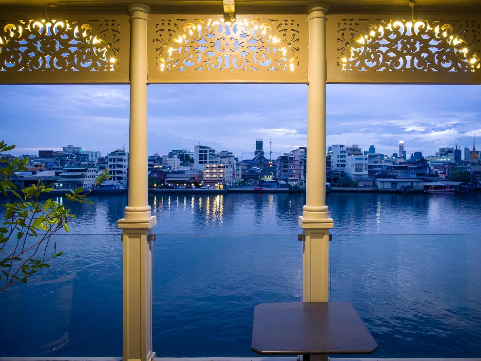 Riverside Grand Deluxe