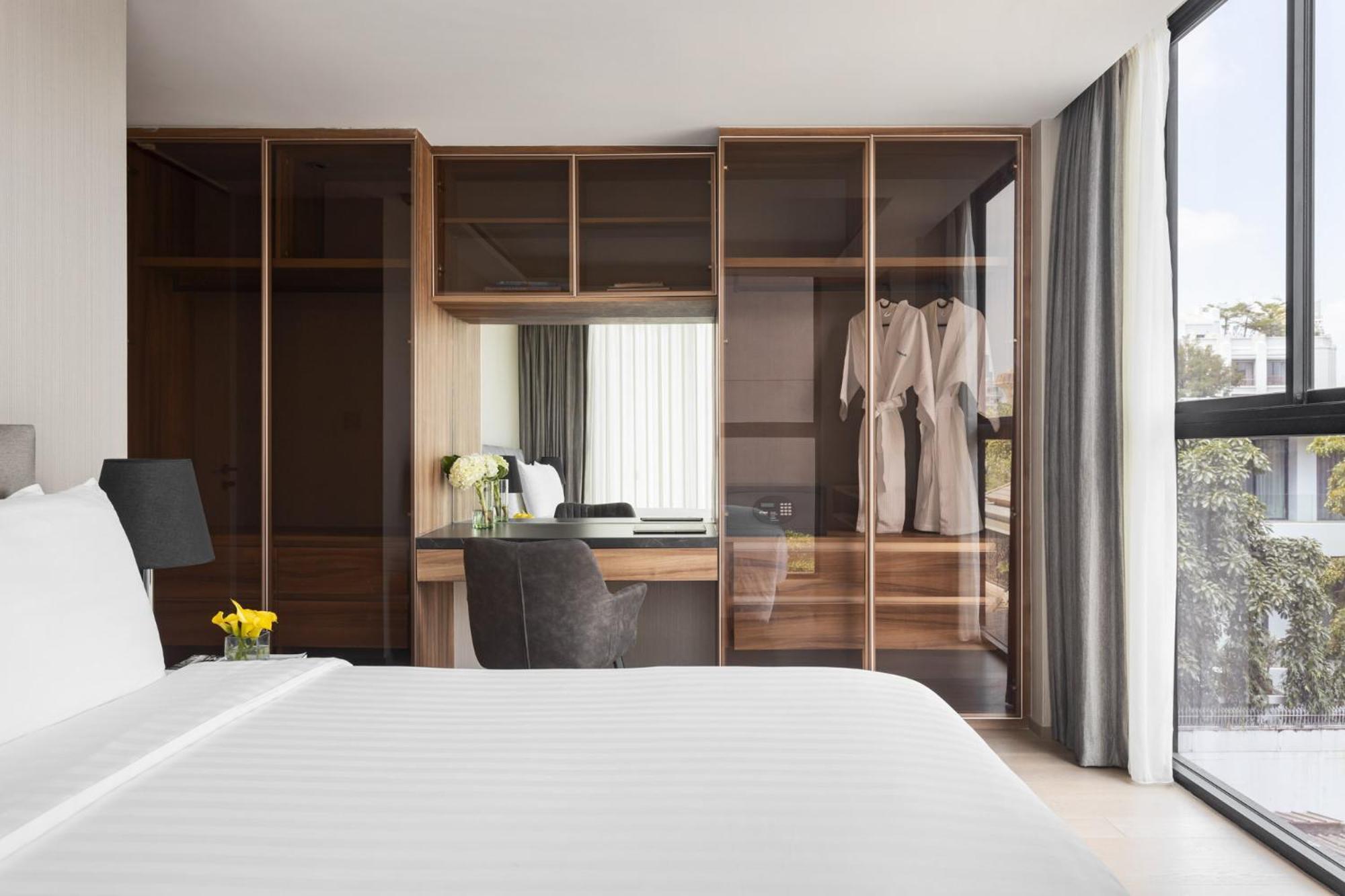One Bedroom Corner Suite