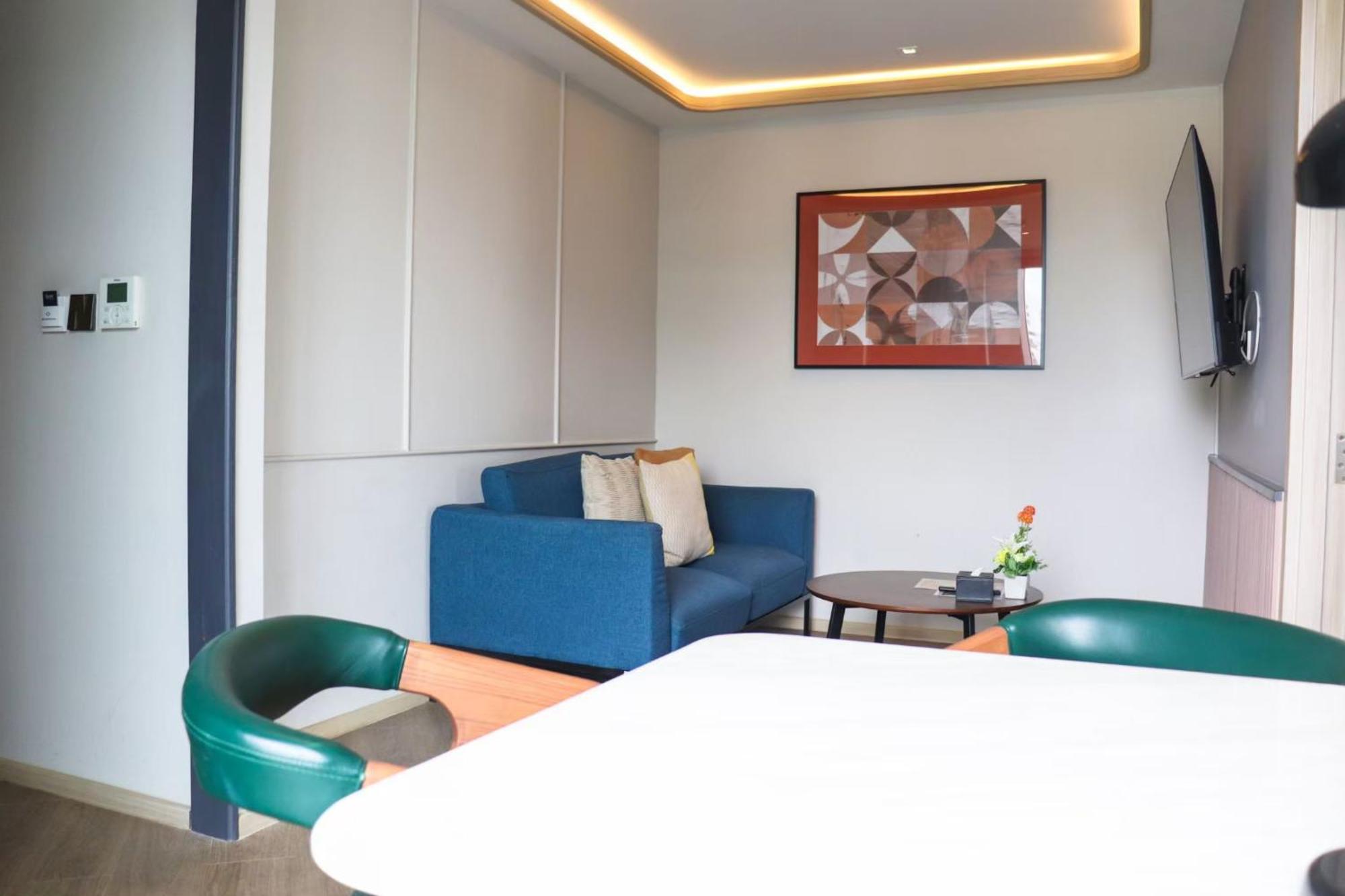 One-Bedroom Suite