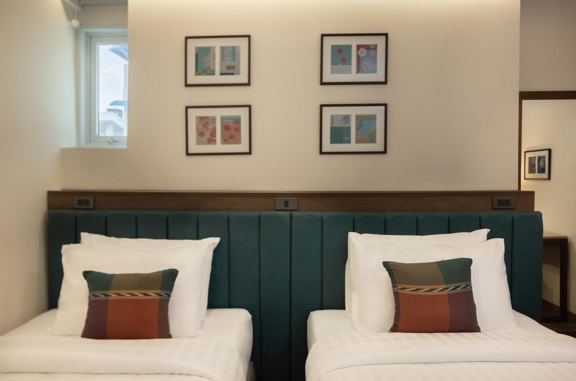 Standard Twin Room