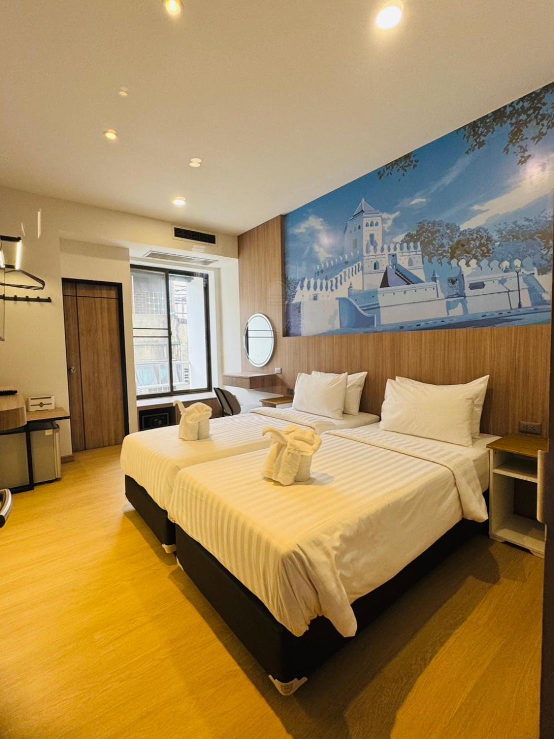 Deluxe Double or Twin Room