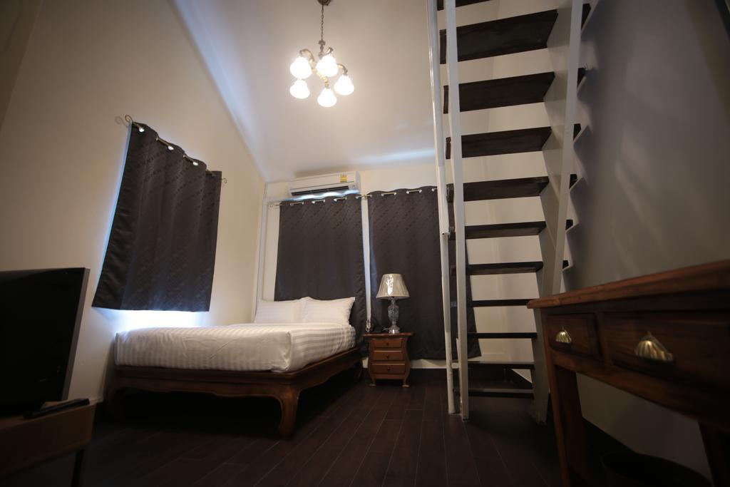 Duplex Room