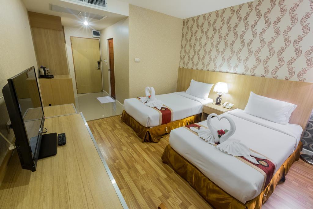 Deluxe Double or Twin Room