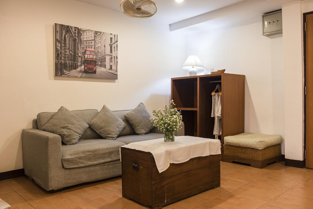 Deluxe Double Room Bath