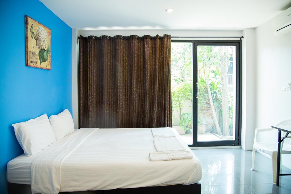 Double Room Private Bathroom