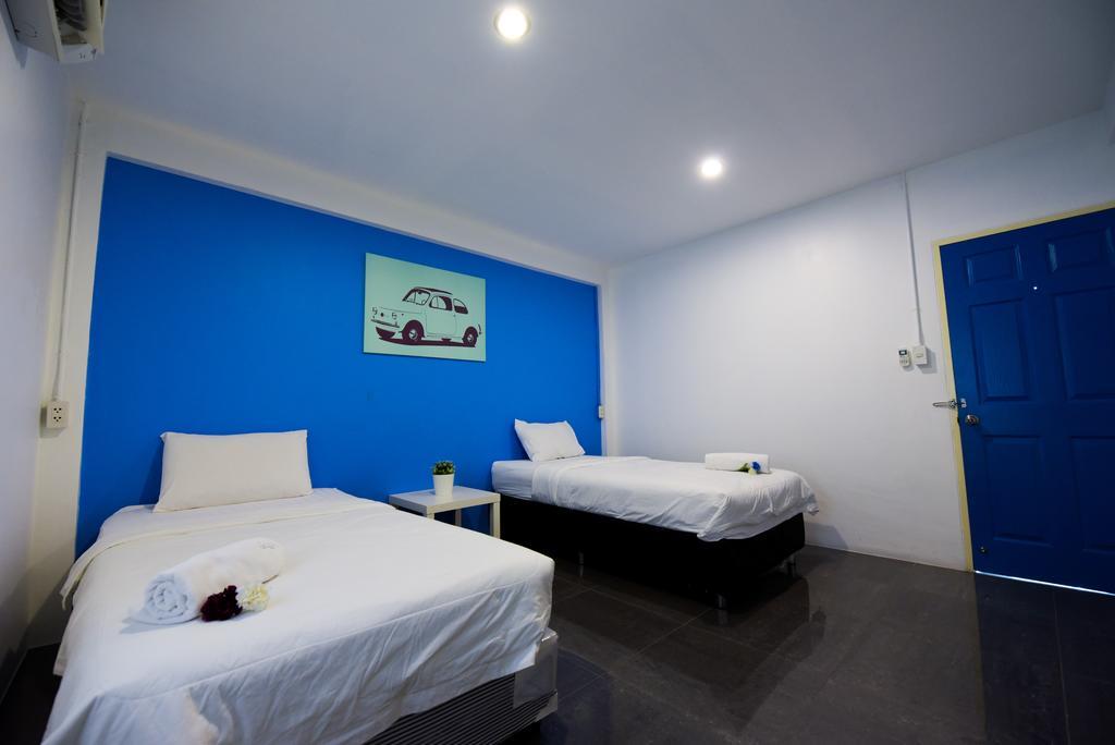Twin Room Bathroom