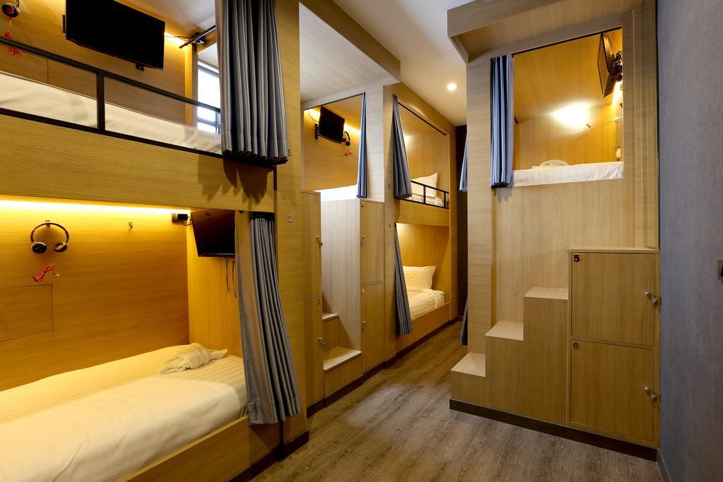 Bed in 6-Bed Mixed Dormitory Room