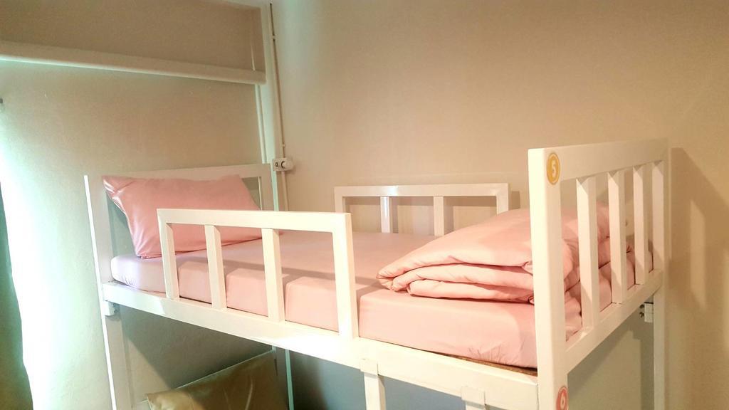 Bunk Bed Mixed Dormitory Room