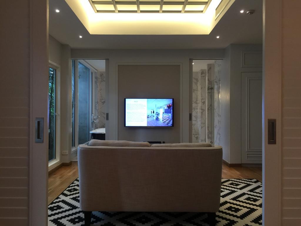 Marble Suite