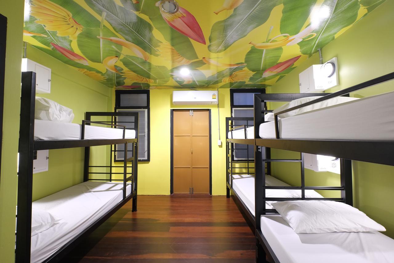 Bed 8-Bed Mixed Dormitory Room