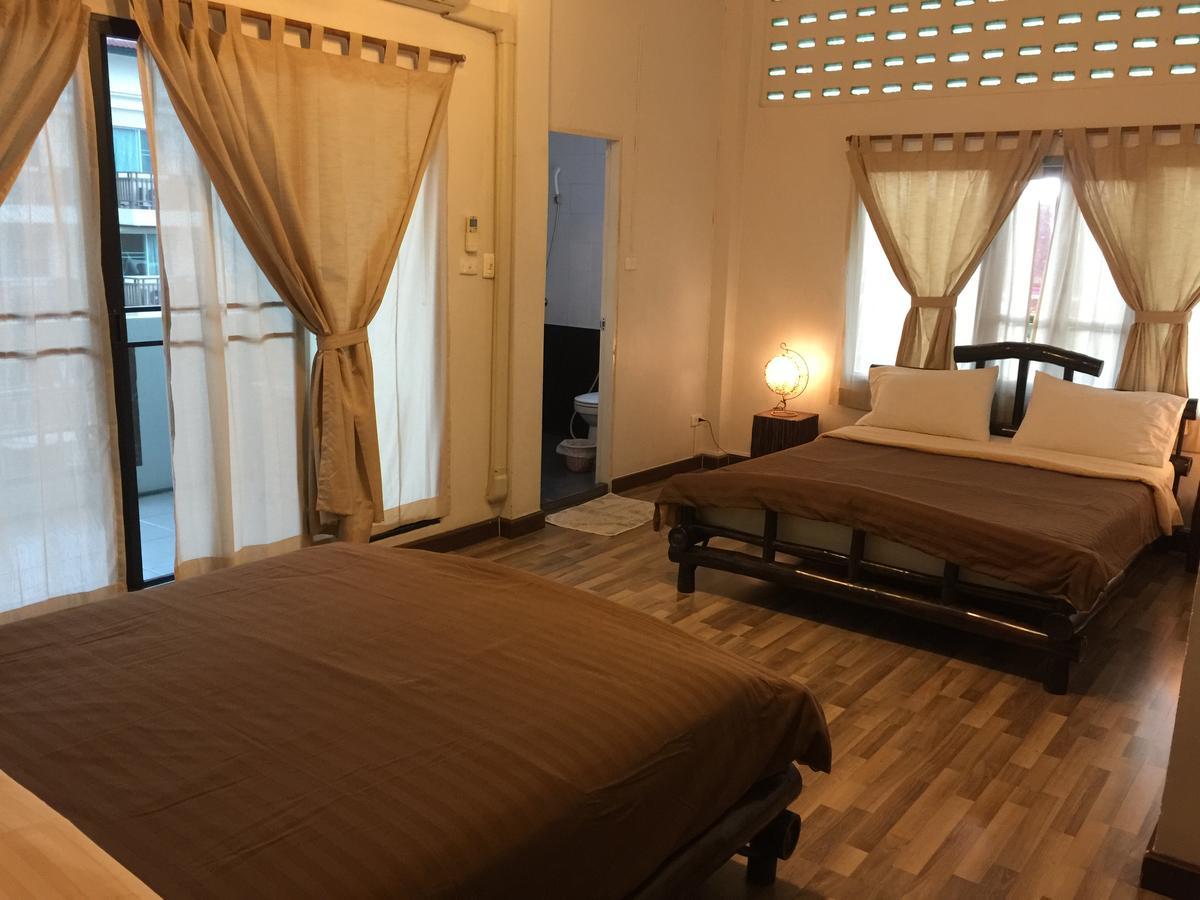 Quarto Quádruplo com Terraço
