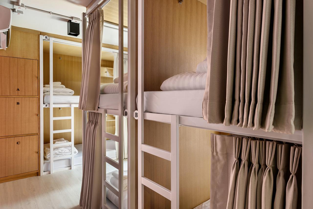 Bed 6-Bed Female Dormitory Room