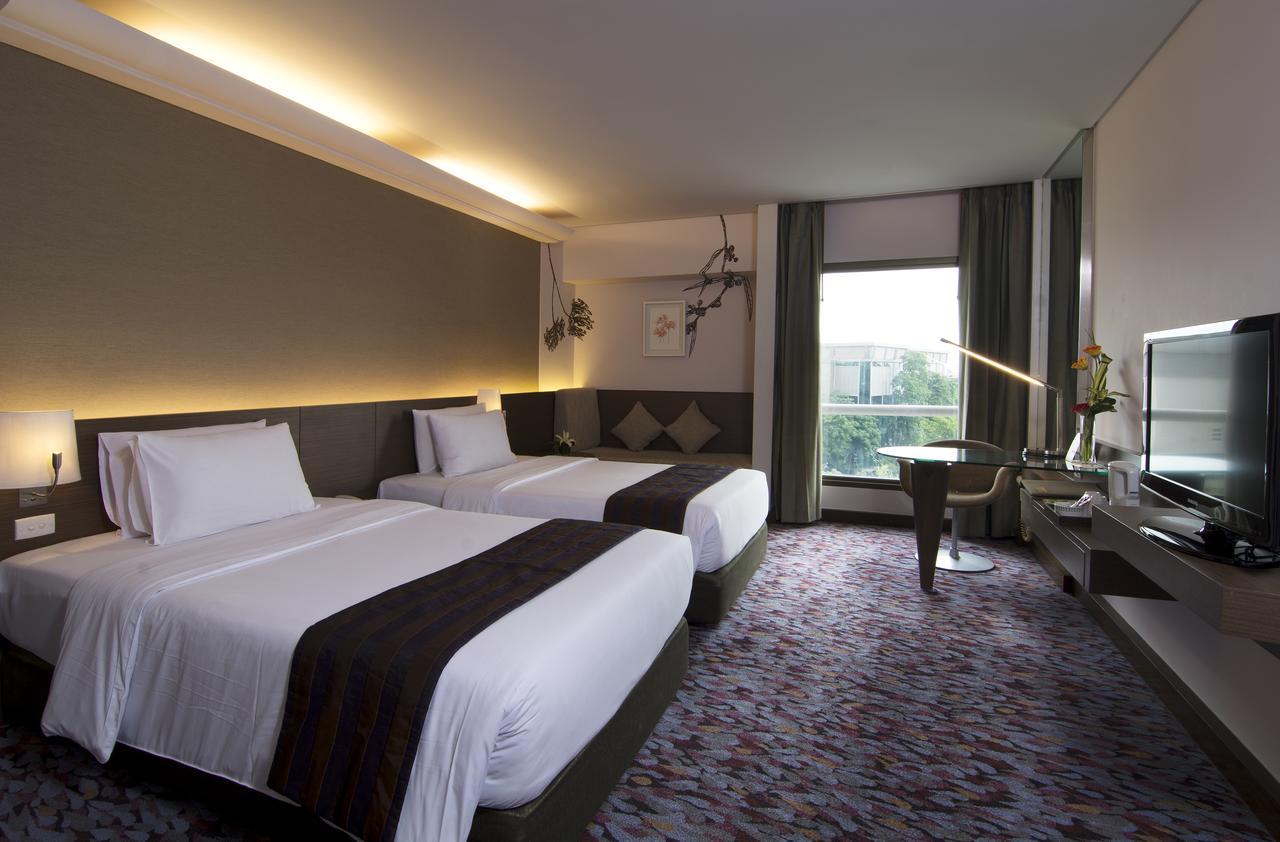 Superior Double or Twin Room,654285888:JPEG