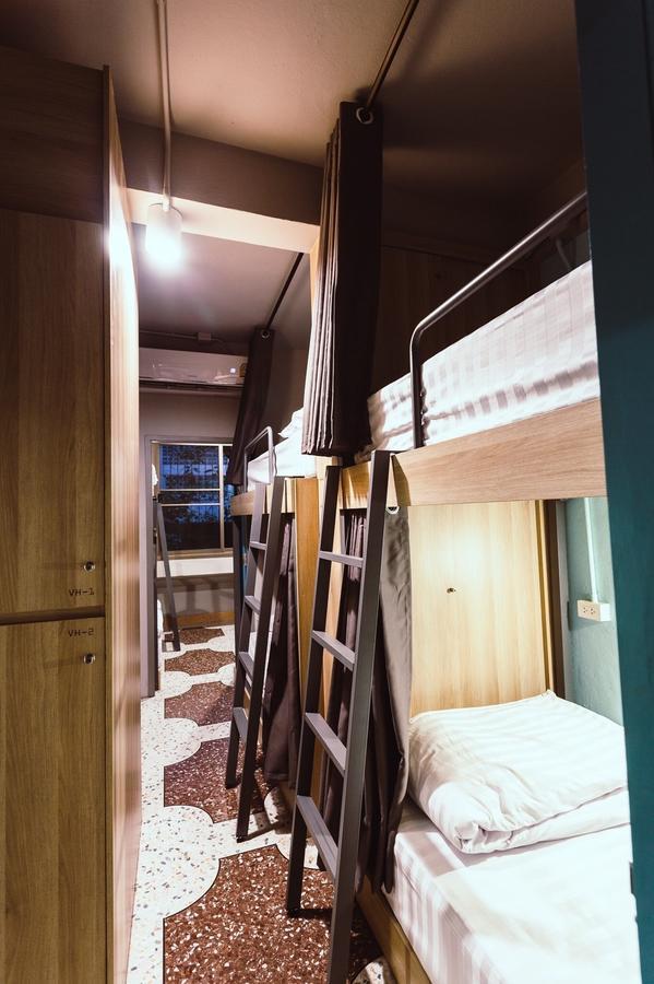 Bed 8-Bed Mixed Dormitory Room,644166948:JPEG