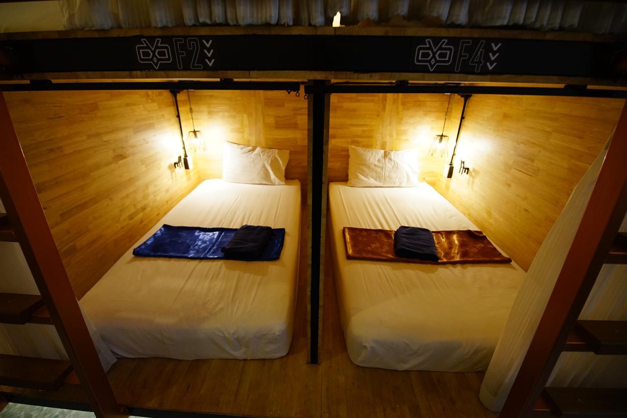 Capsule Female Dormitory,653672232:JPEG