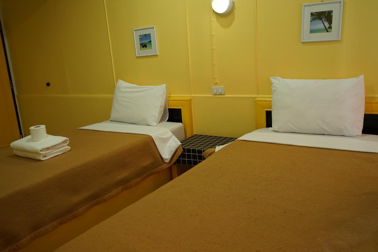Basic Triple Room