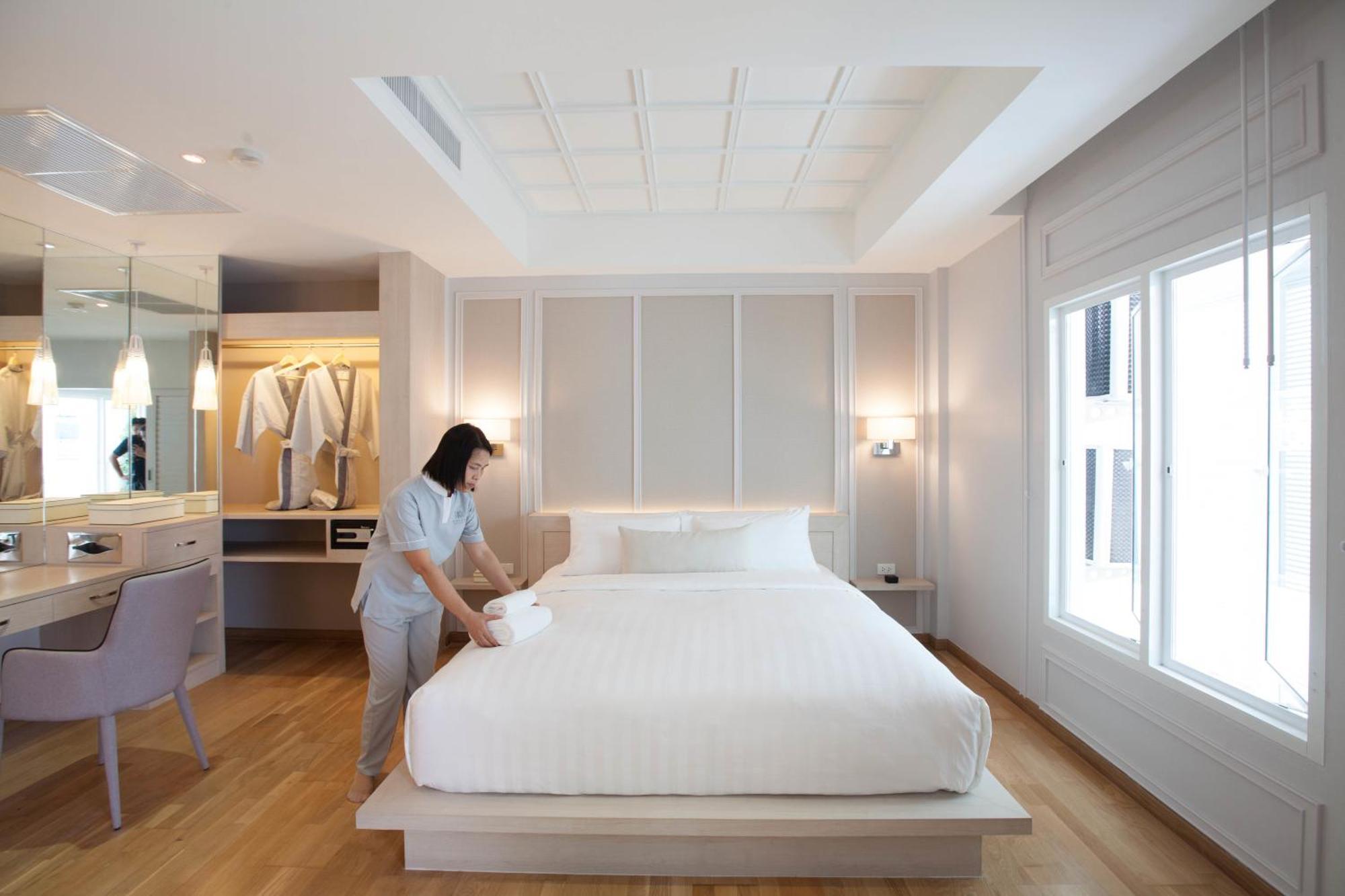 Marble Suite