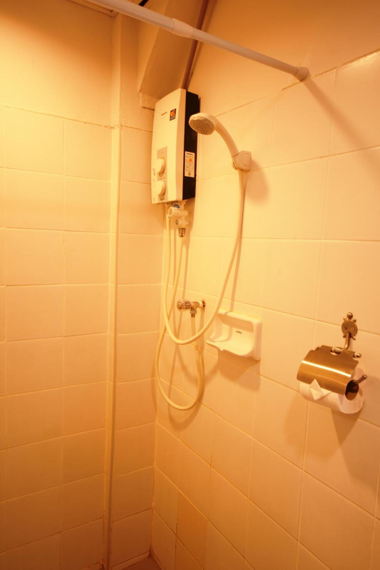Chambre Quadruple avec Salle de Bains Privative