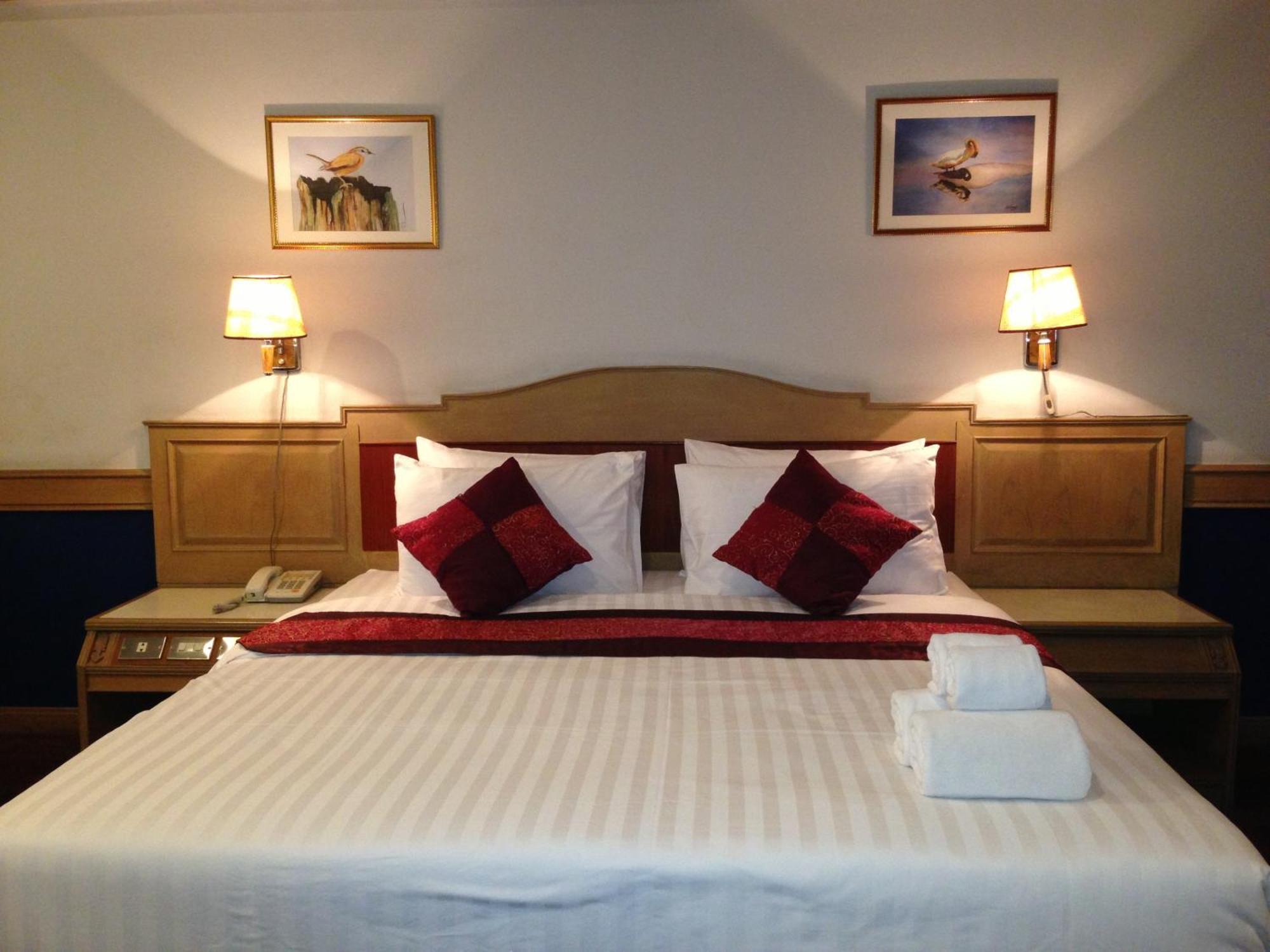 Deluxe Double Room,64933033:JPEG