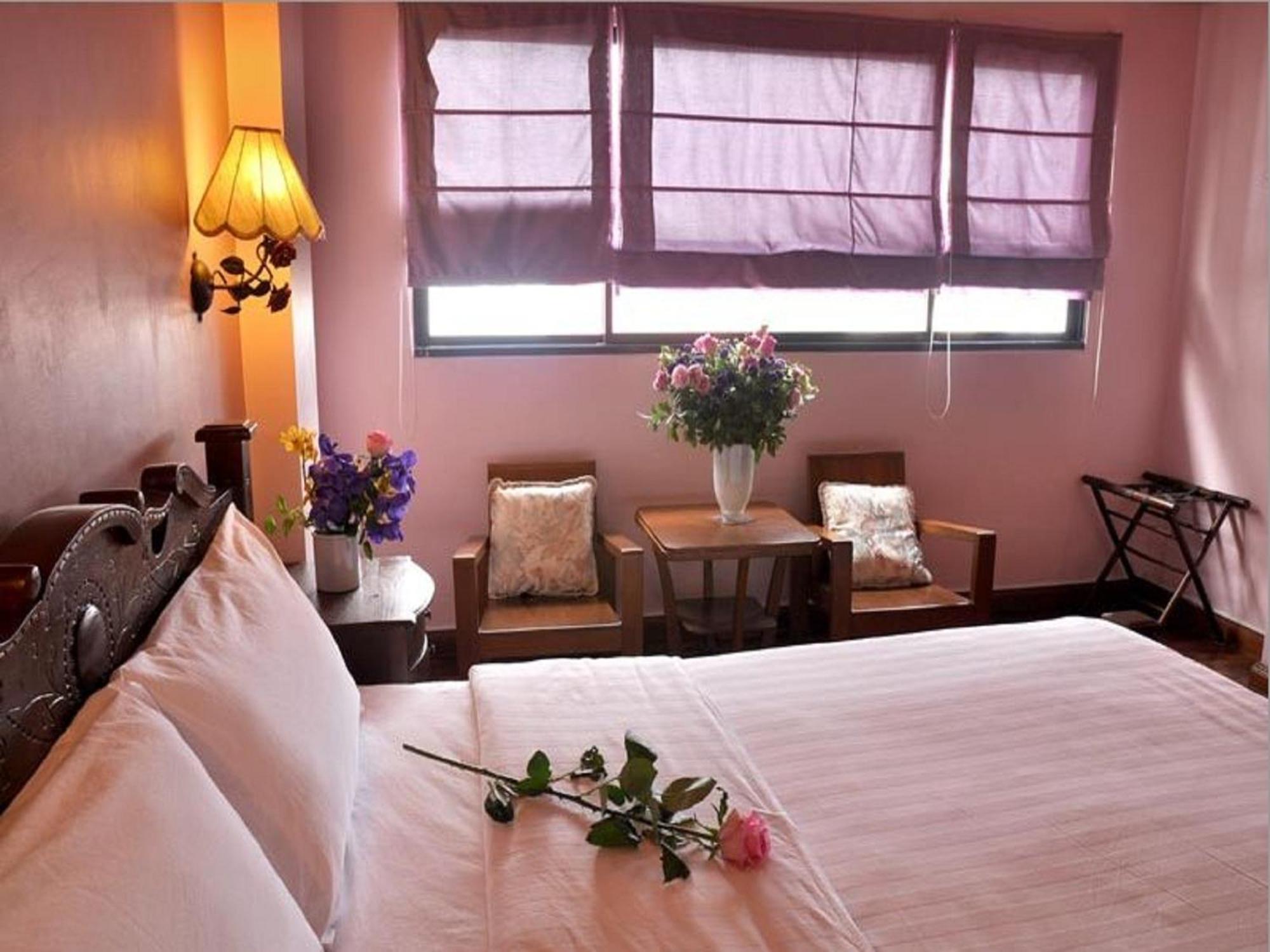 Deluxe Double Room,684391806:JPEG
