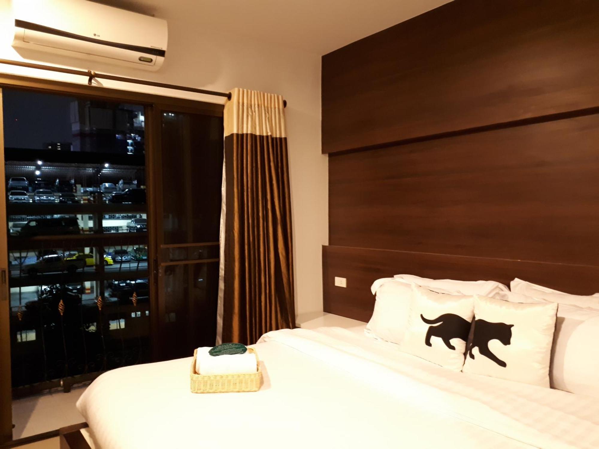 Deluxe Double Room Balcony,743514238:JPEG