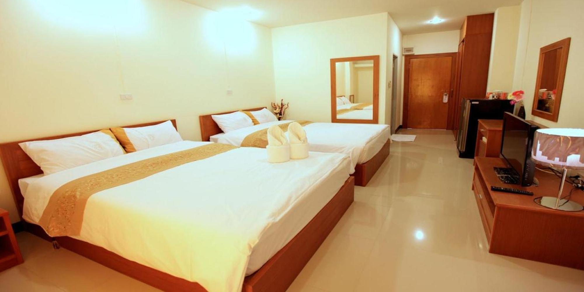 Deluxe Family Room