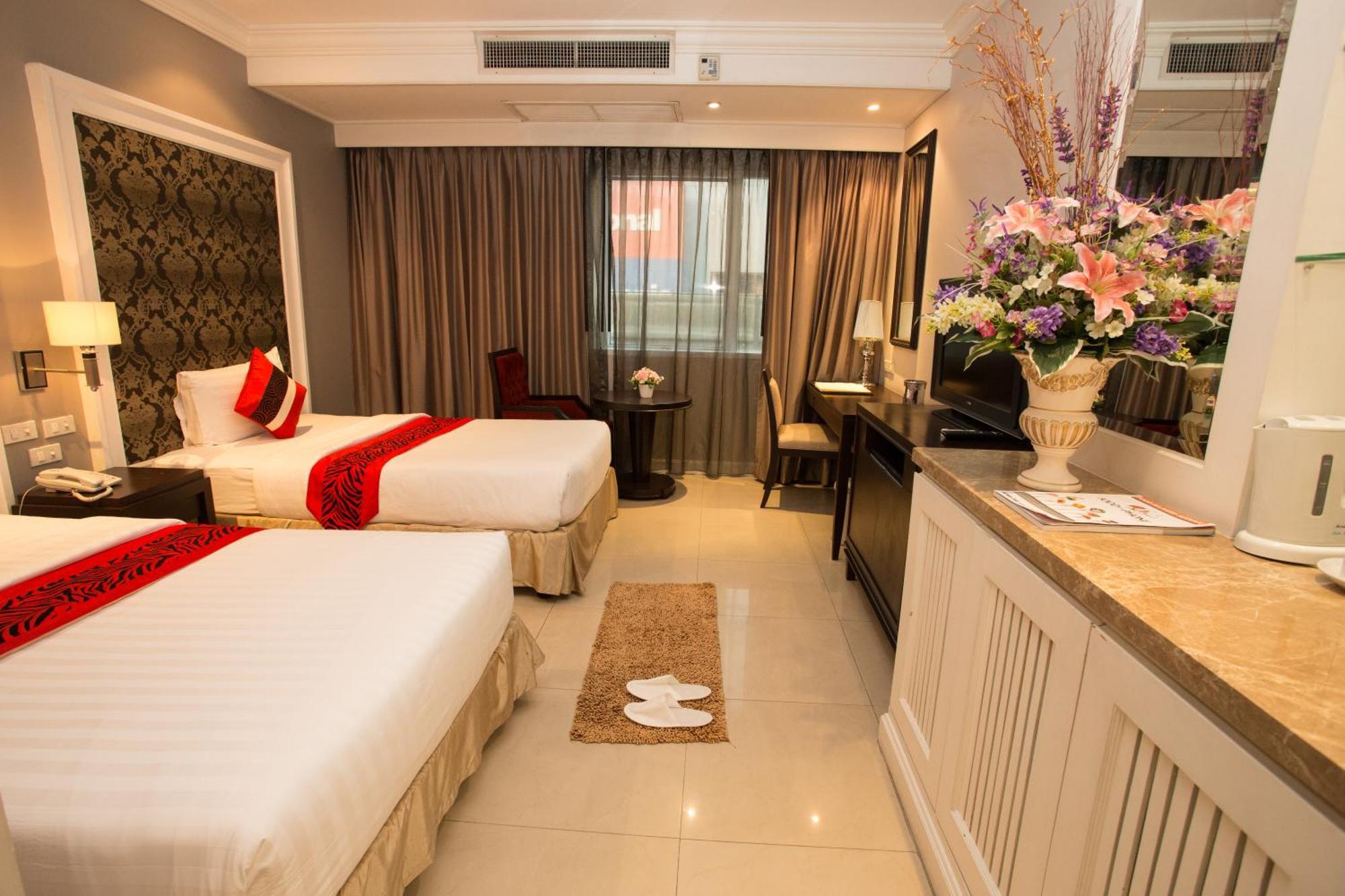 Standard Twin Room