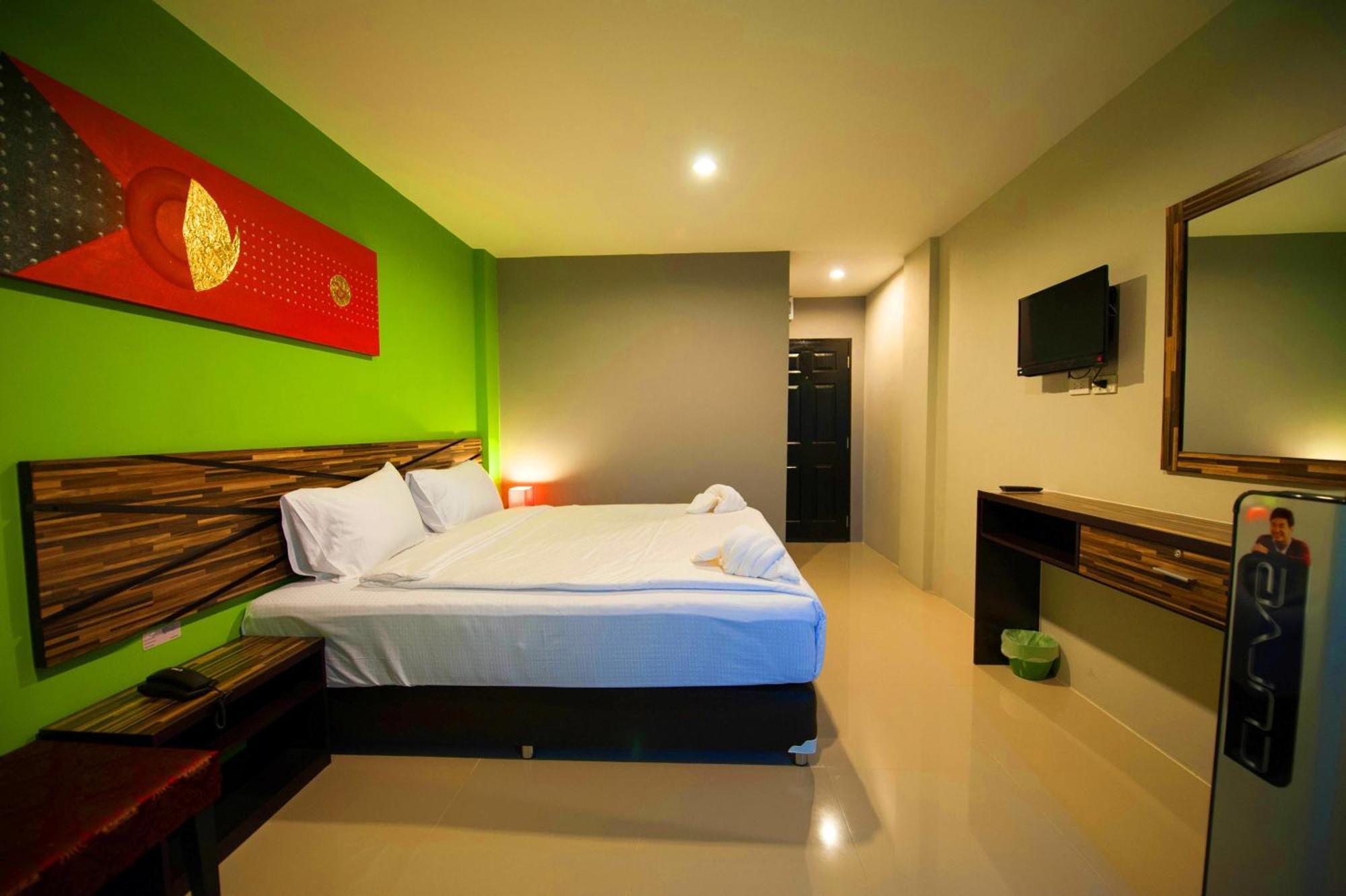 Superior Double Room,698553183:JPEG