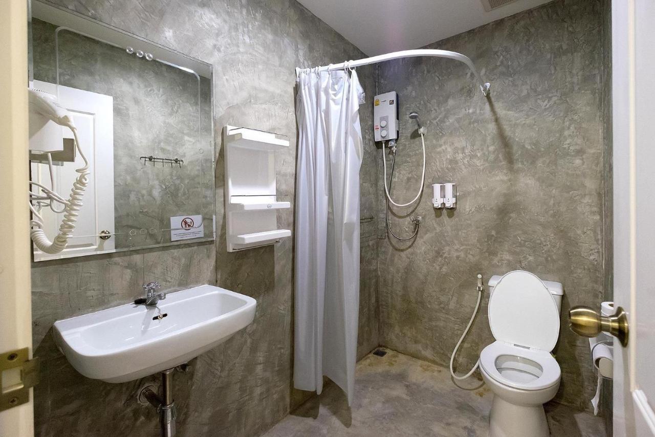 Double Room Private Bathroom,822267446:JPEG