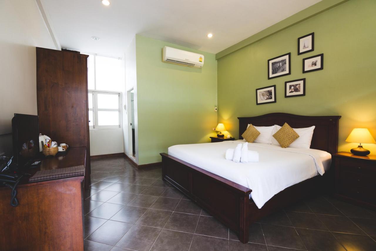 Deluxe Double or Twin Room