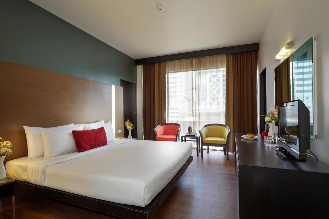 Standard Double Bed Square Wing,1309783489:JPEG