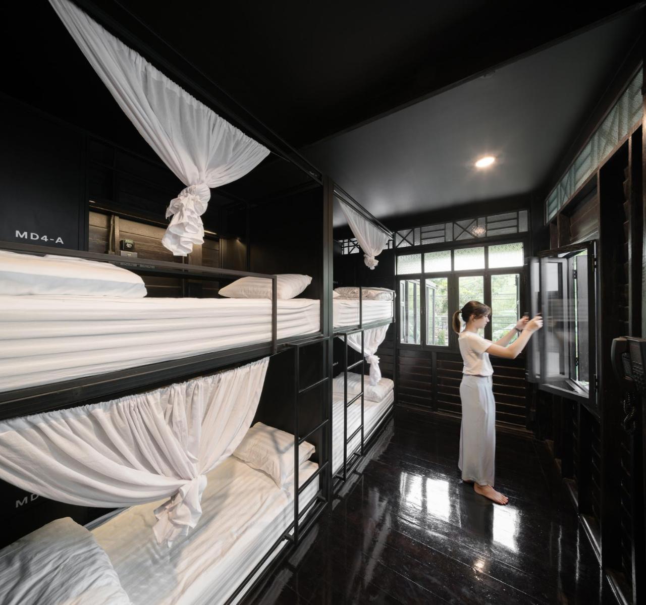 Bed 4-Bed Mixed Dormitory Room