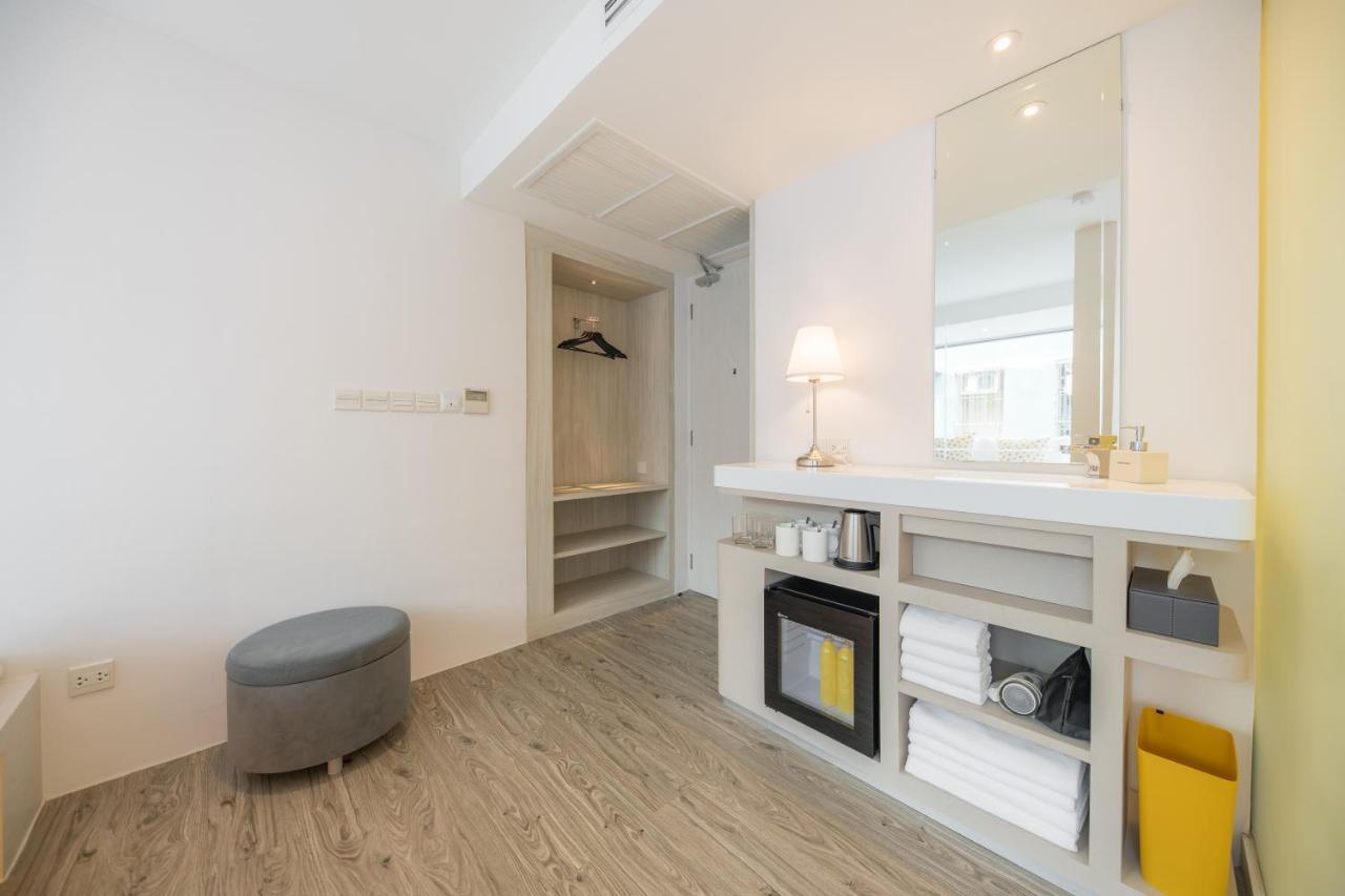 Triple Room,756376753:JPEG