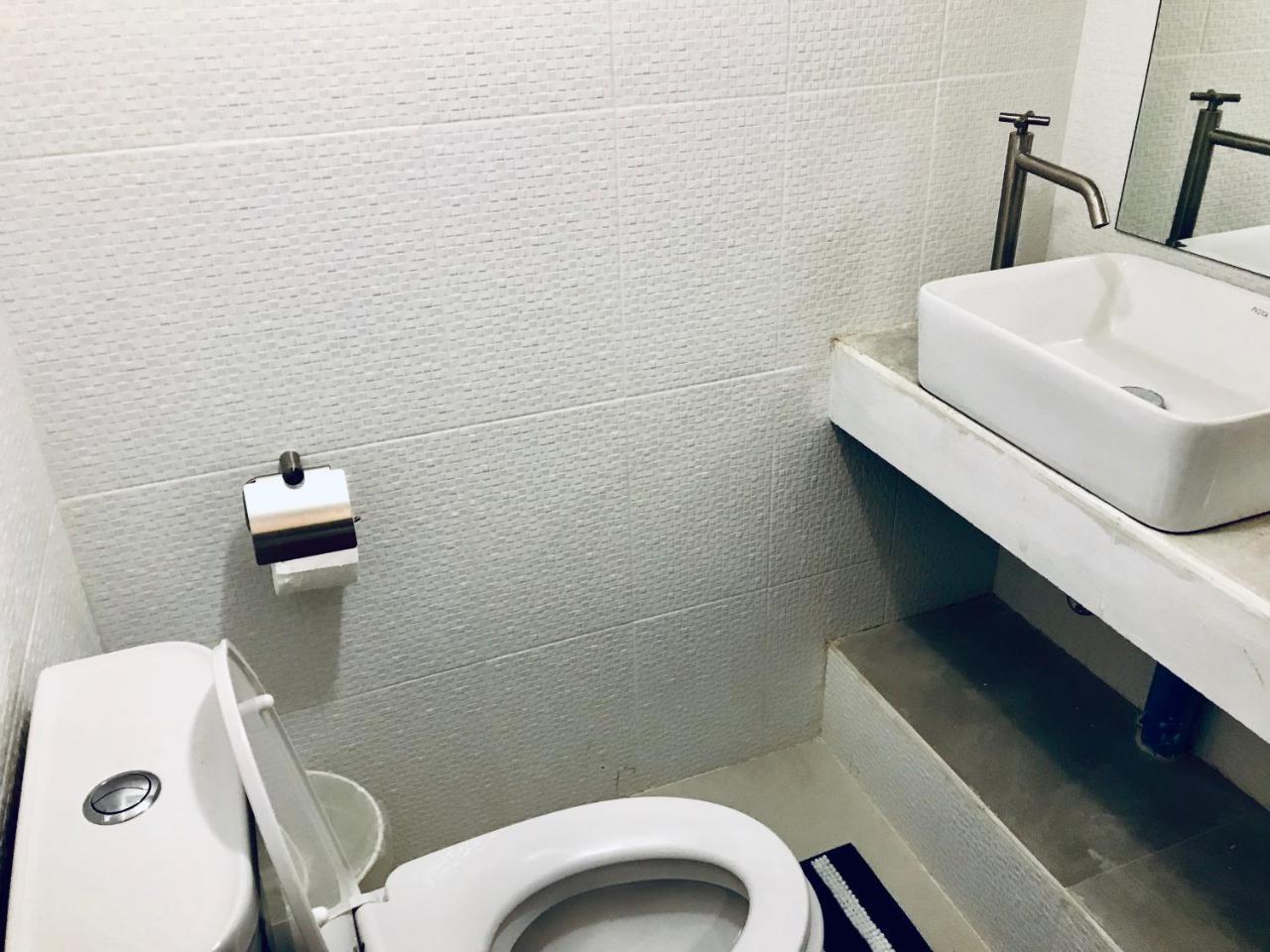 Twin Room Private Bathroom