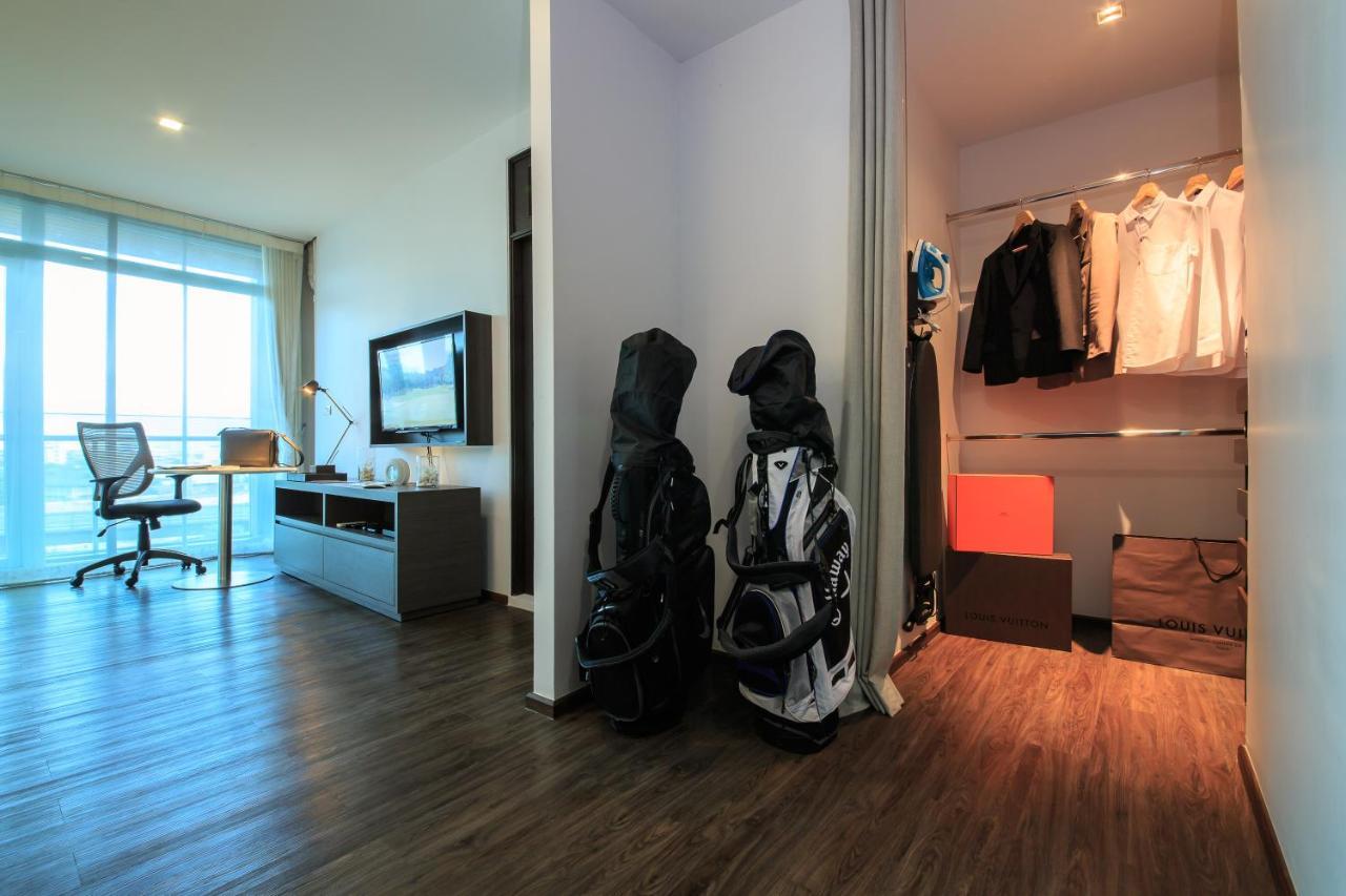 Standard King Room,758049490:JPEG