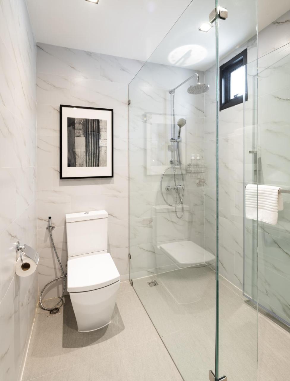 Triple Room Bathroom
