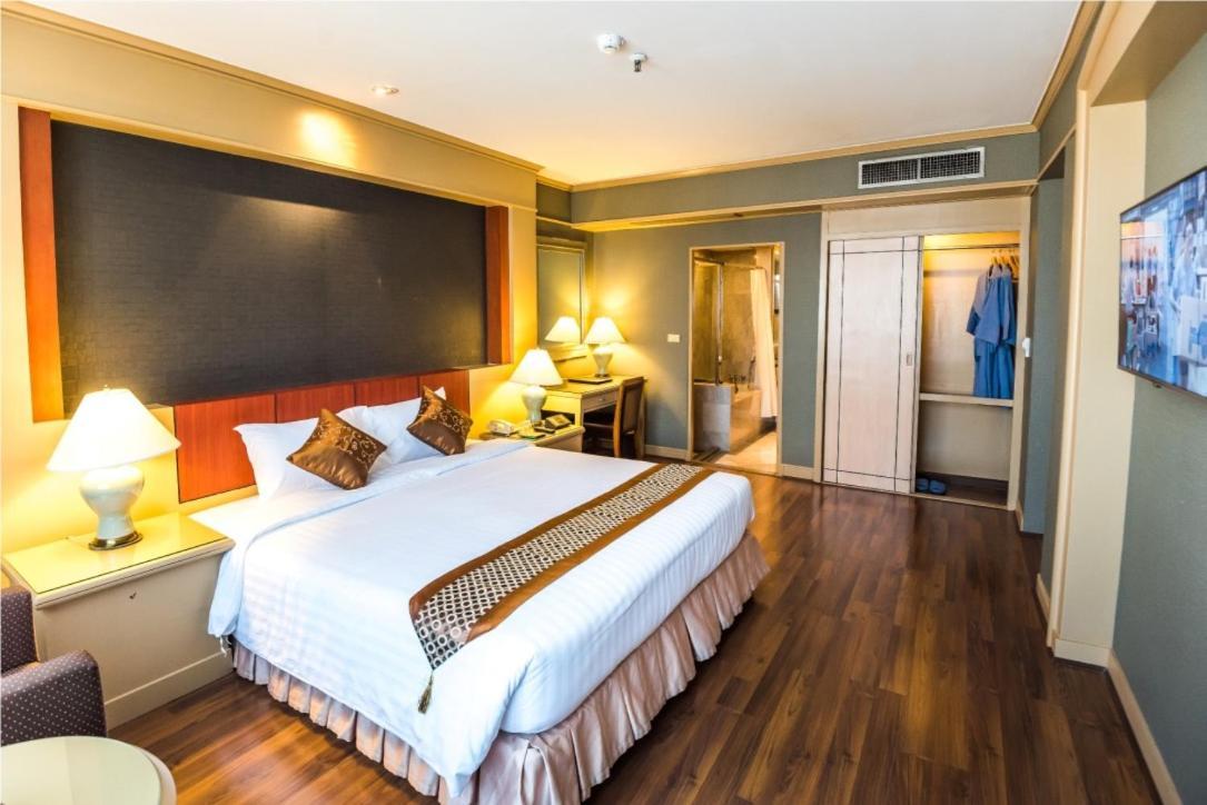 Superior Suite
