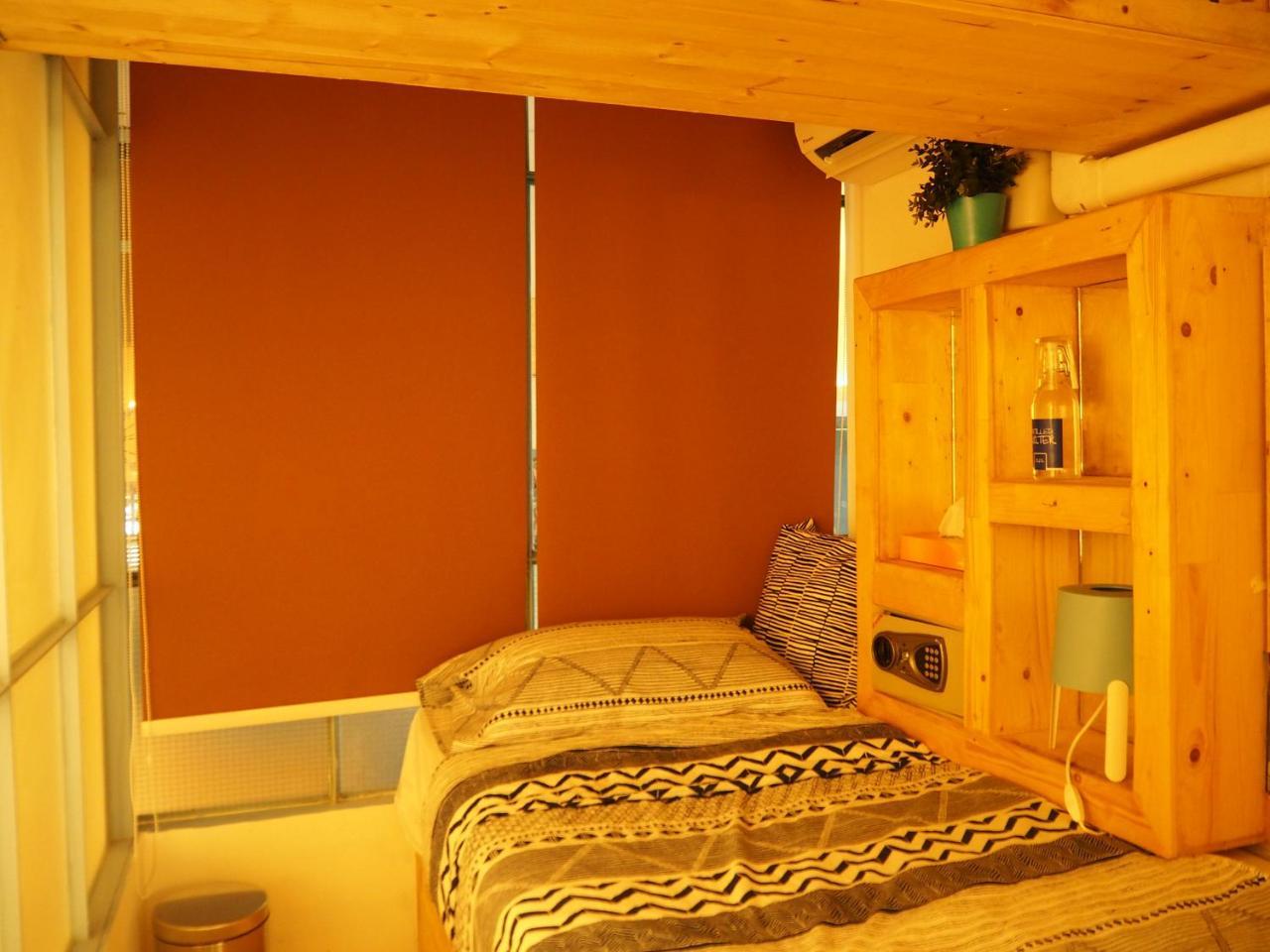 Single Room Shared Shower Toilet