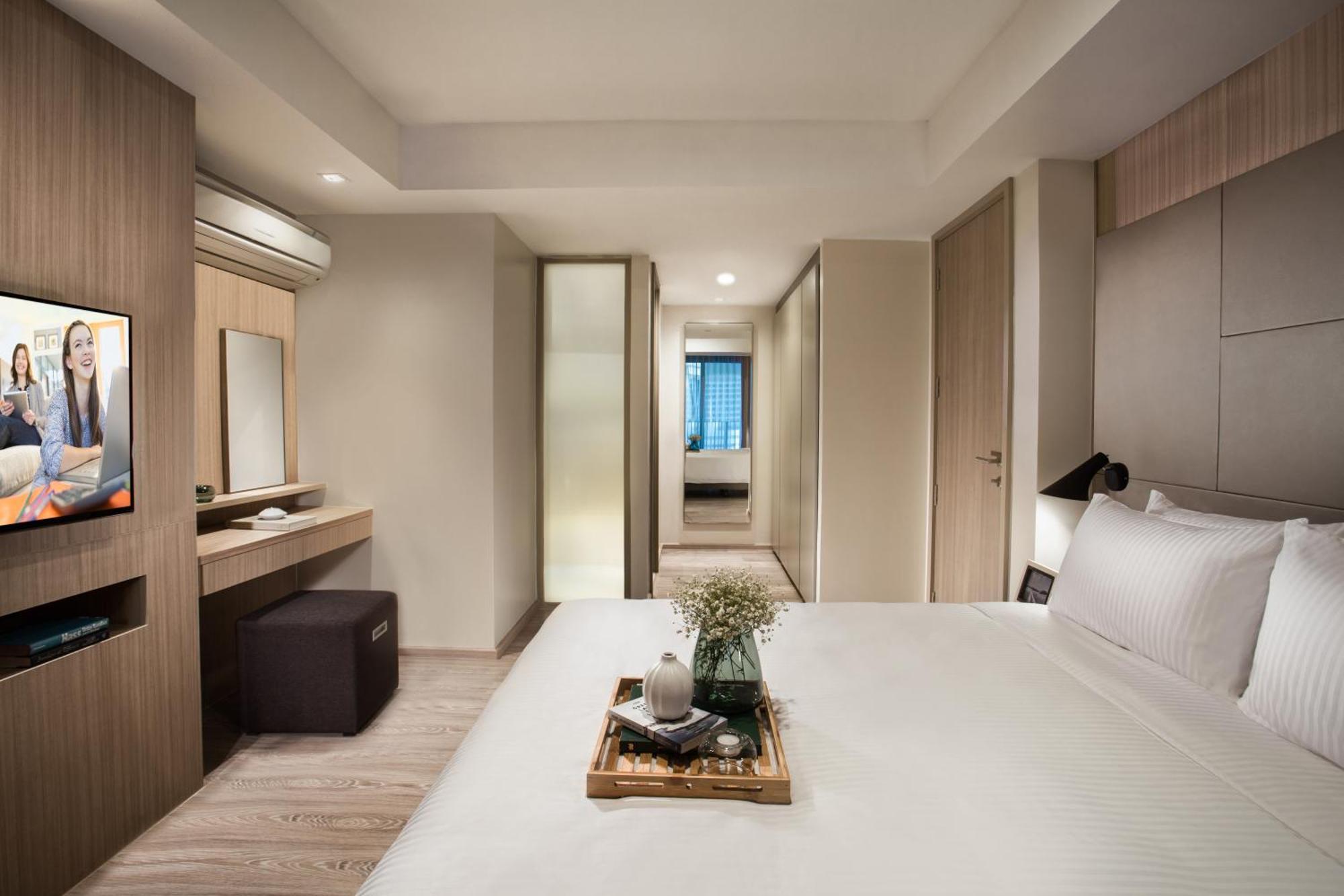 Premier One-Bedroom Apartment,773941141:JPEG