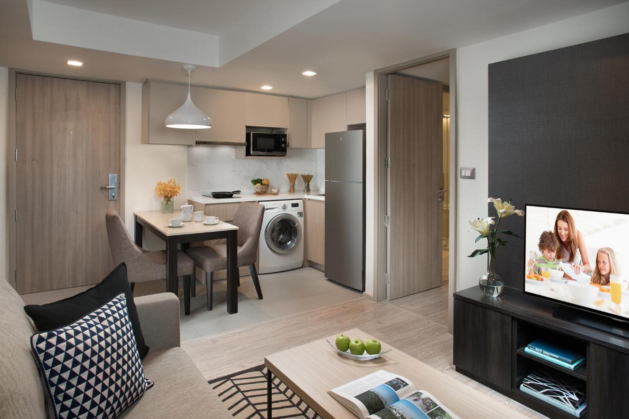 Classic One-Bedroom Apartment,773940931:JPEG