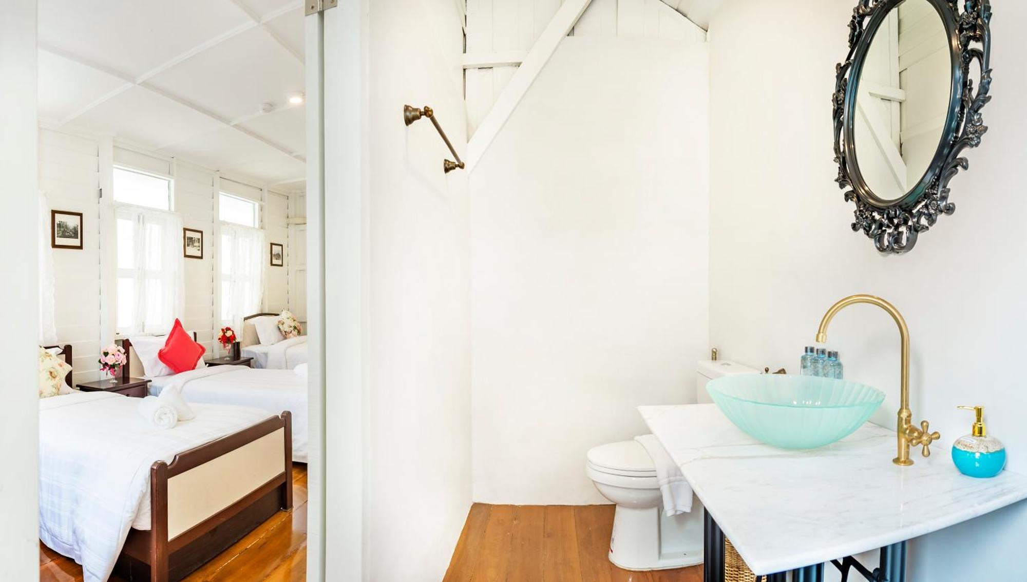 Triple Room Private Bathroom