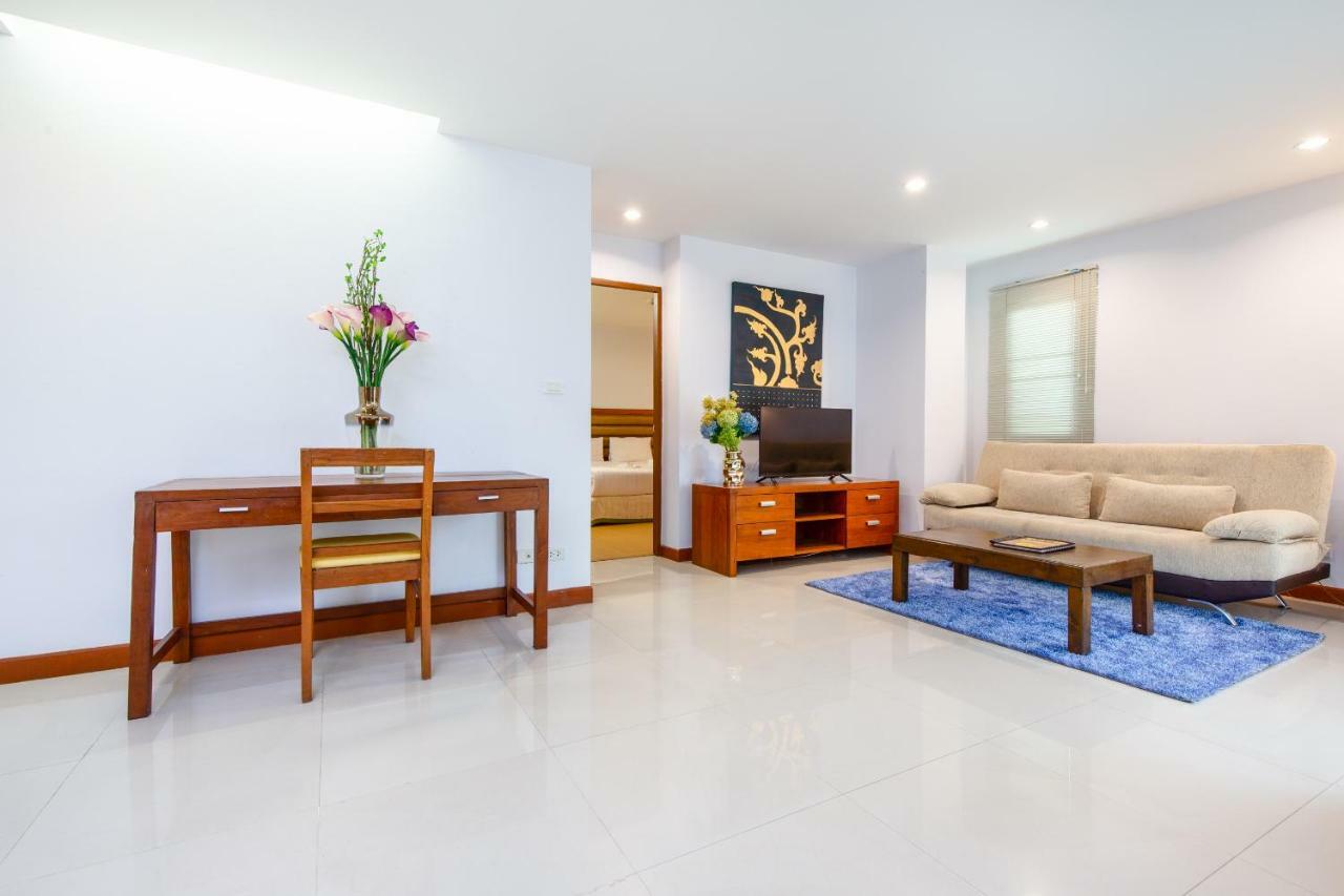 Deluxe Suite - 1 Bedroom with City View