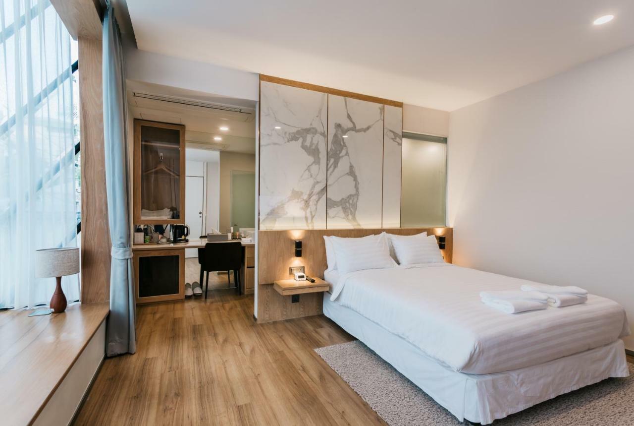 Deluxe Double Room City View