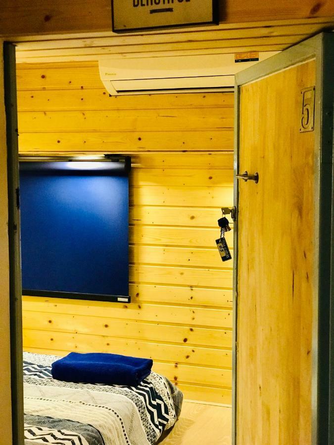 Single Room Shared Shower Toilet