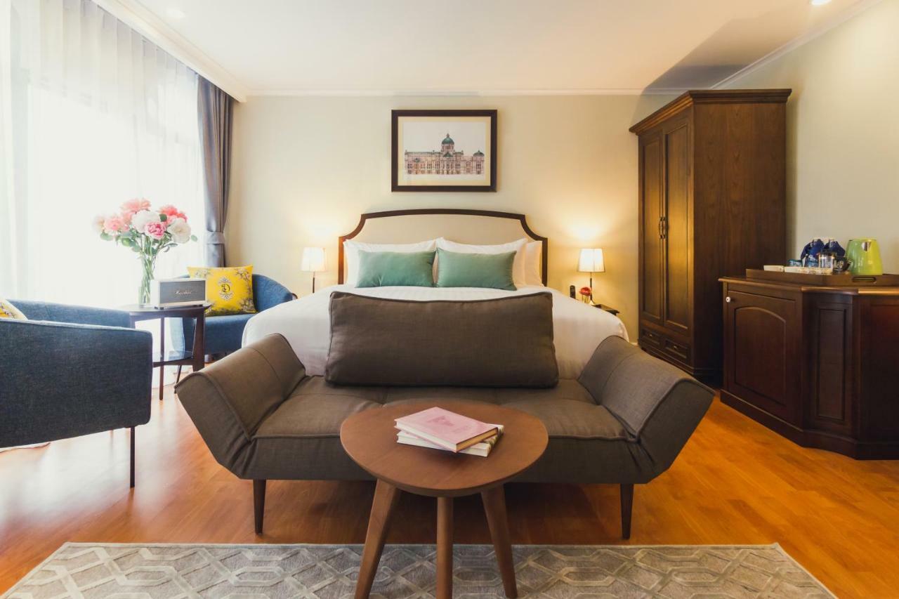 King Room