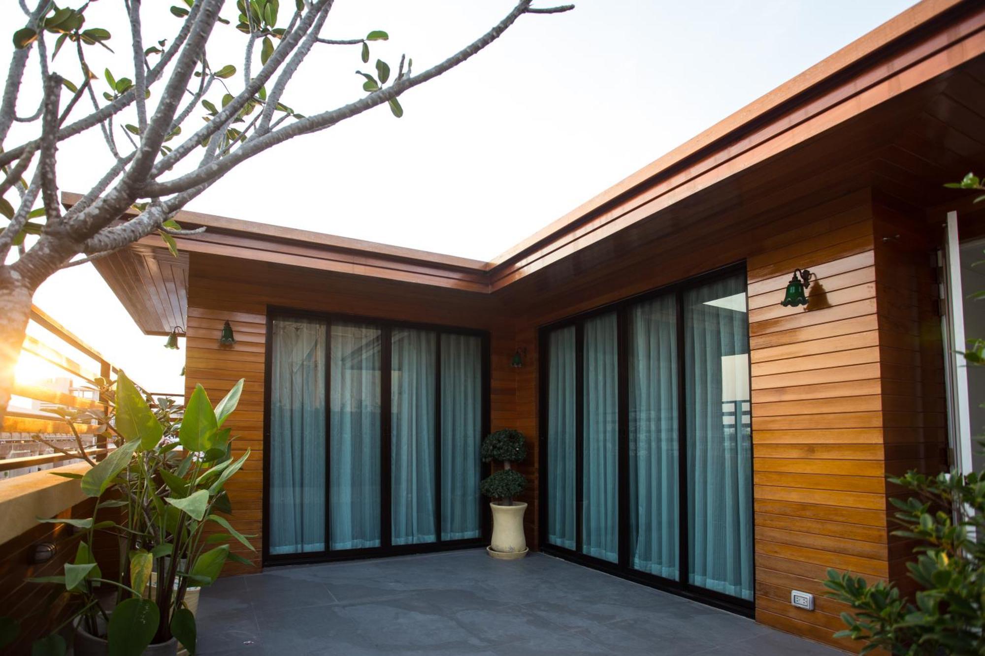 Family Suite Balcony