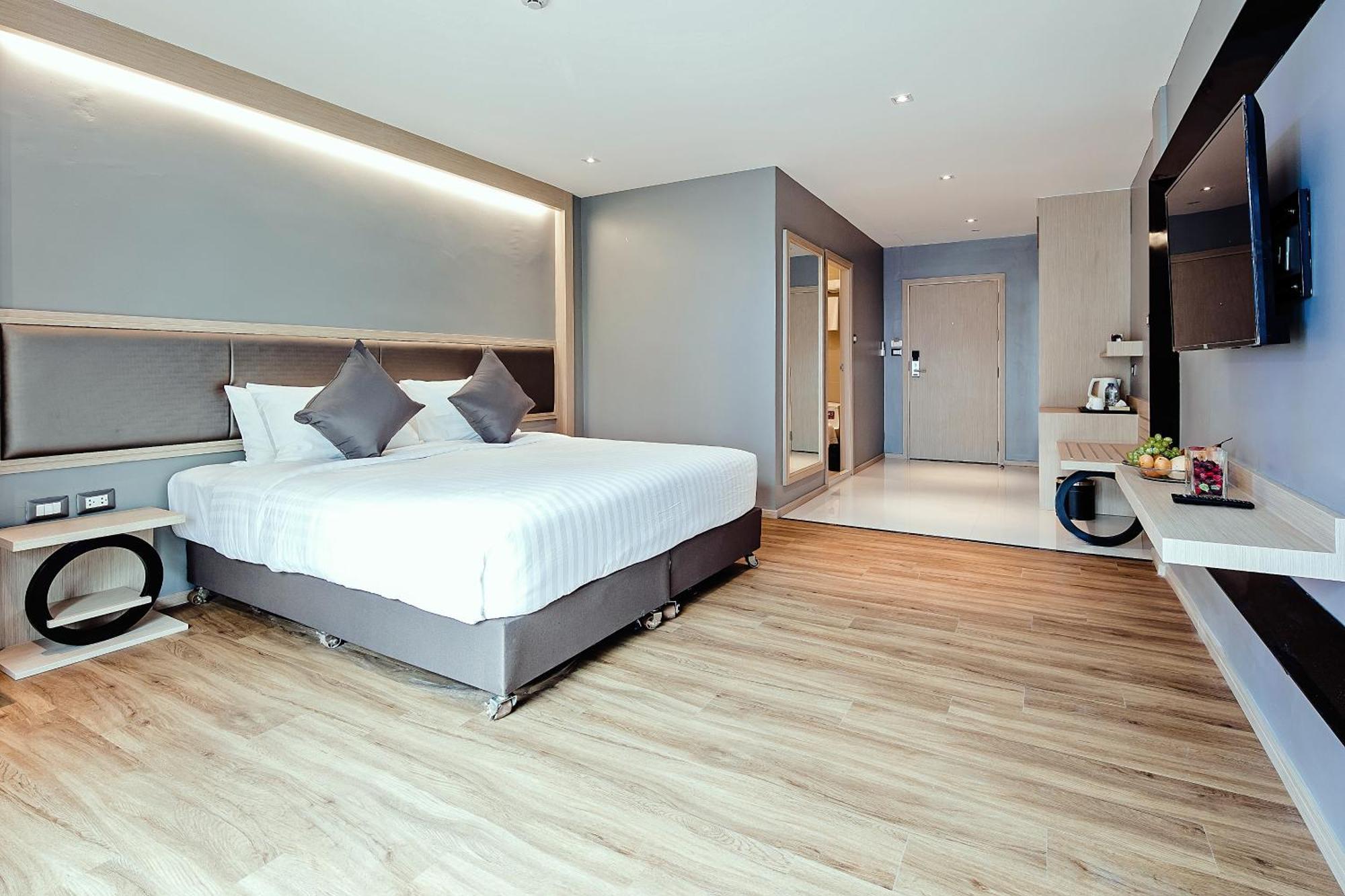 Superior King Room